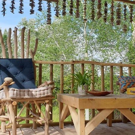 La Cabane Perchee Villelaure Εξωτερικό φωτογραφία