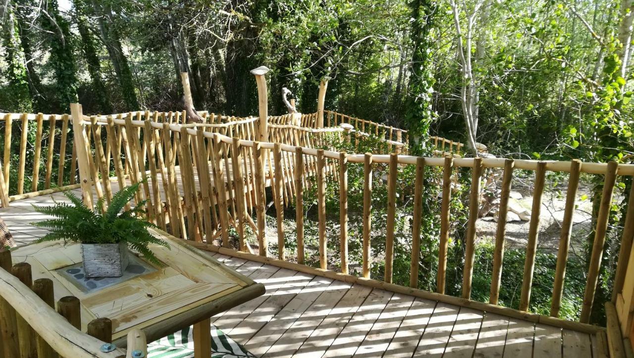 La Cabane Perchee Villelaure Εξωτερικό φωτογραφία